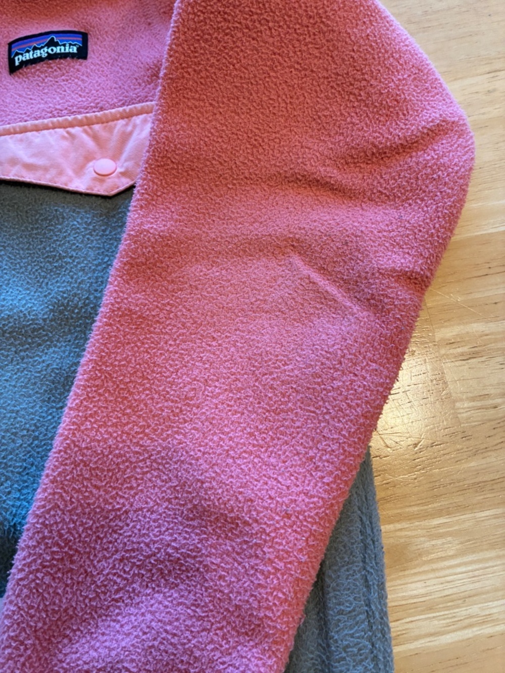 Patagonia Girls Micro D Fleece Jacket Pink, 5T - Picture 3 of 10